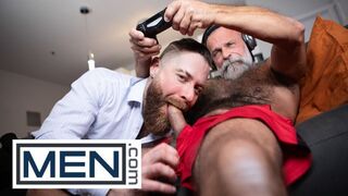 MEN - Daddy Cakes Sucks His Boyfriend Daddy John's Dick While He Is Gaming, Then Takes A Ride
