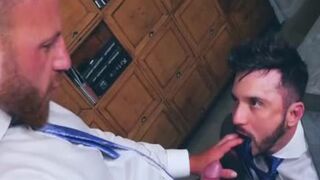 Peeping Photographer (Kike Gil, Leo Rosso)