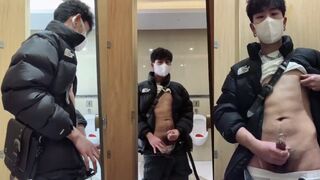 Zuoguo boy public solo