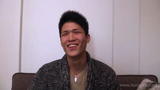 Chất liệu bạn trai-Body tỷ lệ thuận vs nụ cừi